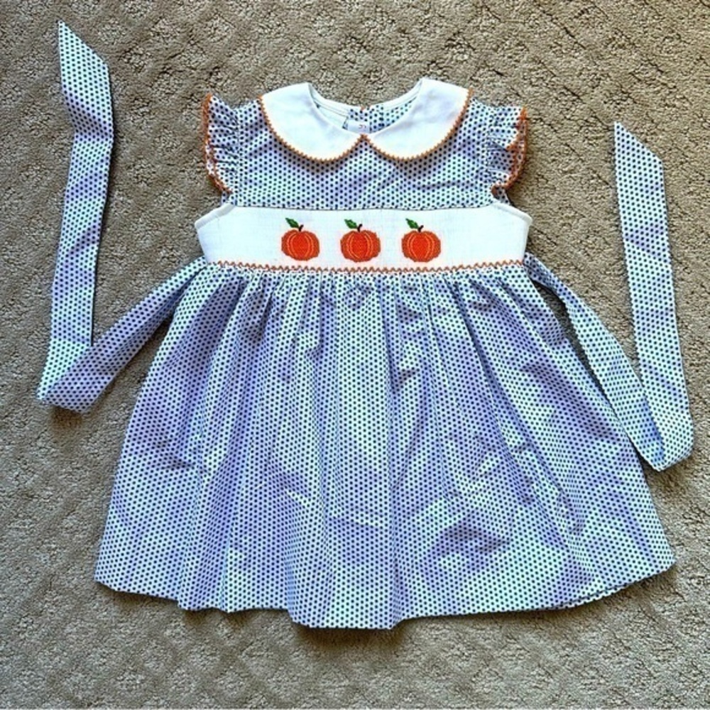 NFS. Stellybelly pumpkin smocked Peter Pan collar dress size 18 months